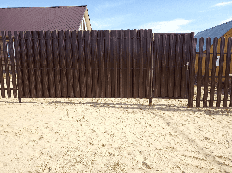 Съёмная секция с двусторонним евроштакетником, Аджером